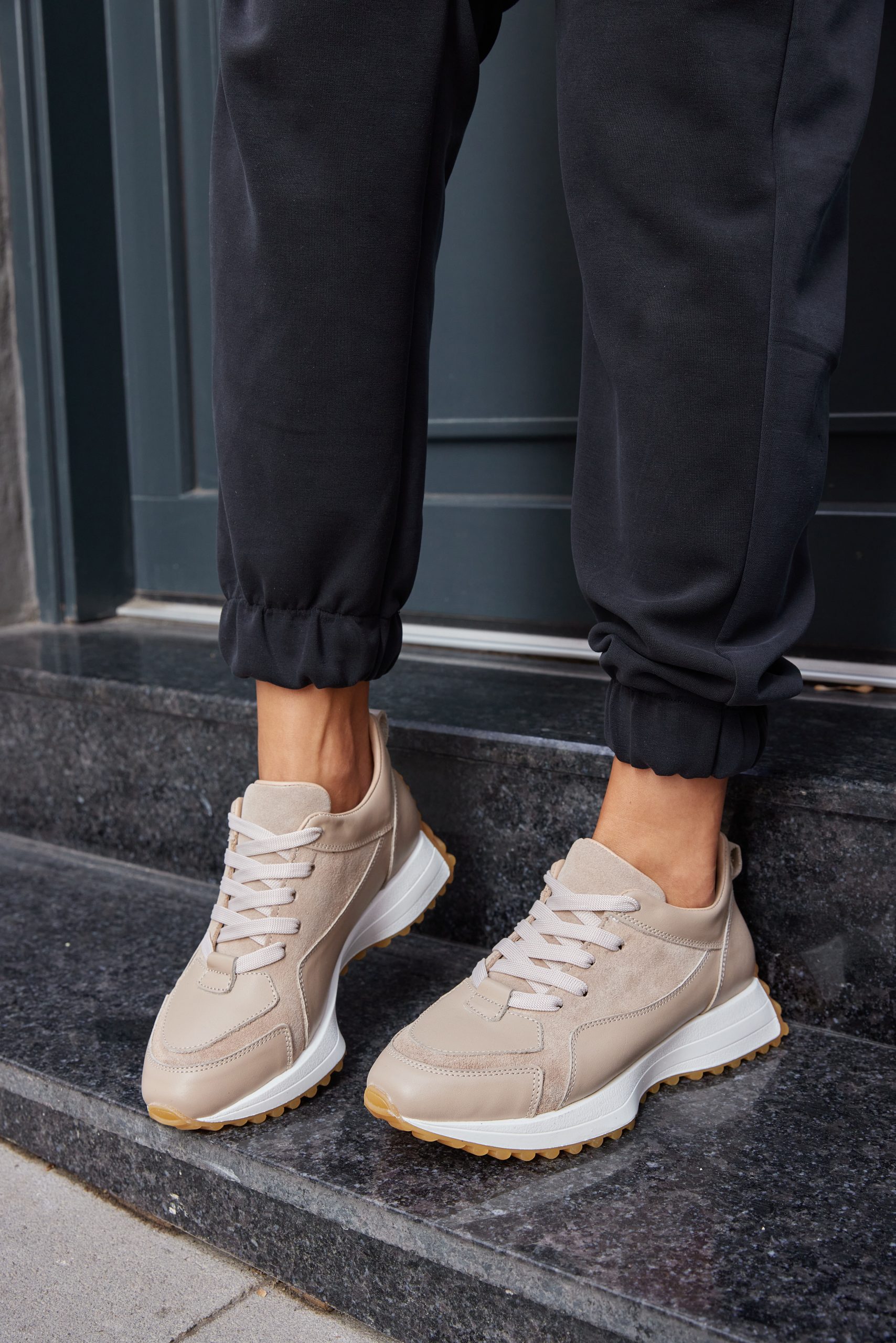 ELLE Beige Leather Women s Sneaker